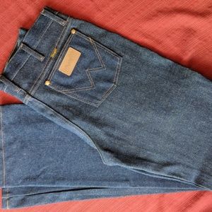 NWOT! Wranglers bootcut jeans
